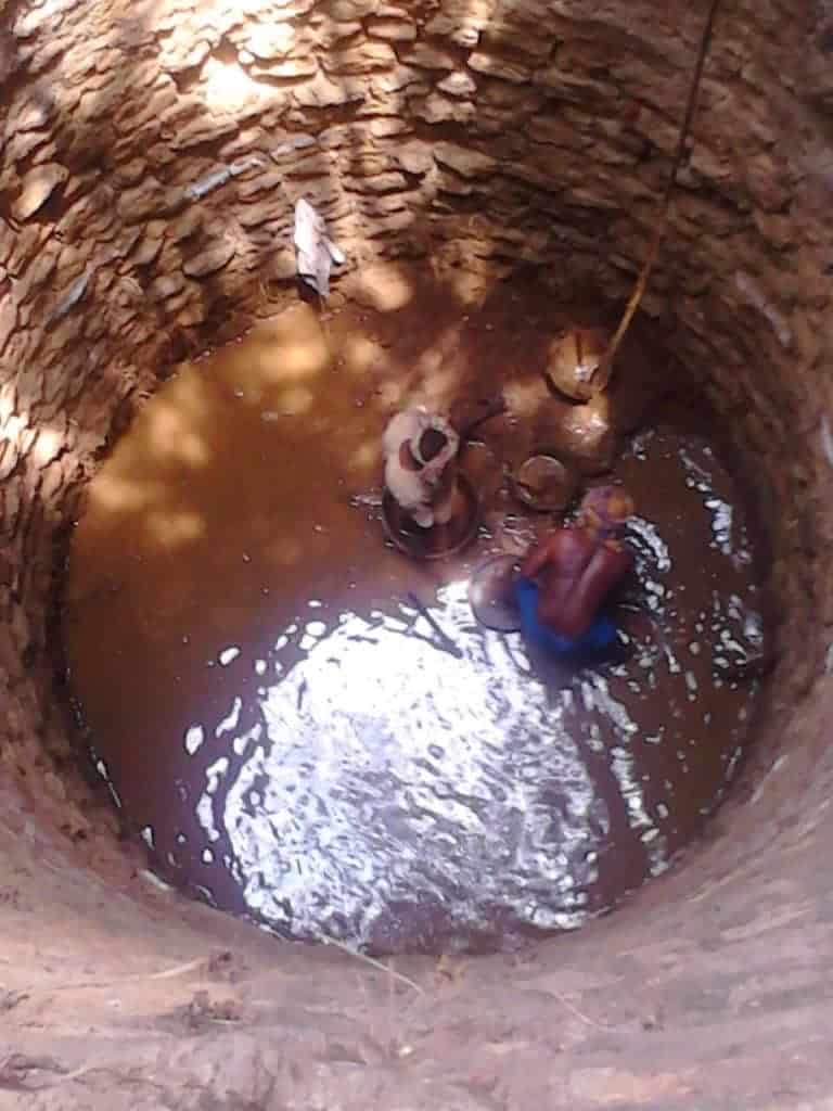 desilting open well